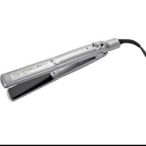 Paul Mitchell Pro Tools Professional Straightener.